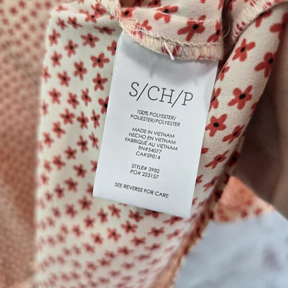 CAbi Shirt Womens Small Red White Floral Tank Blouse Blossom Button 3982 - Picture 9 of 10